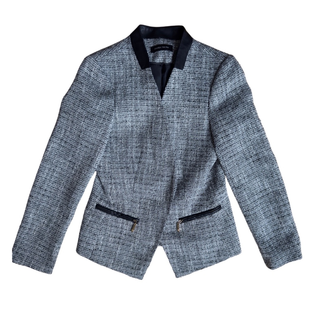 Ivanka Trump Blazer - Picture 2 of 3